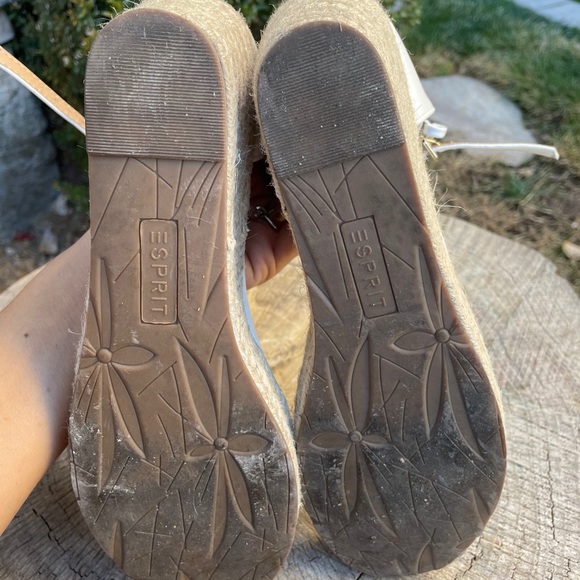 Beautiful white Esprit Espadrille Wedge, size 8.5 - Picture 4 of 4